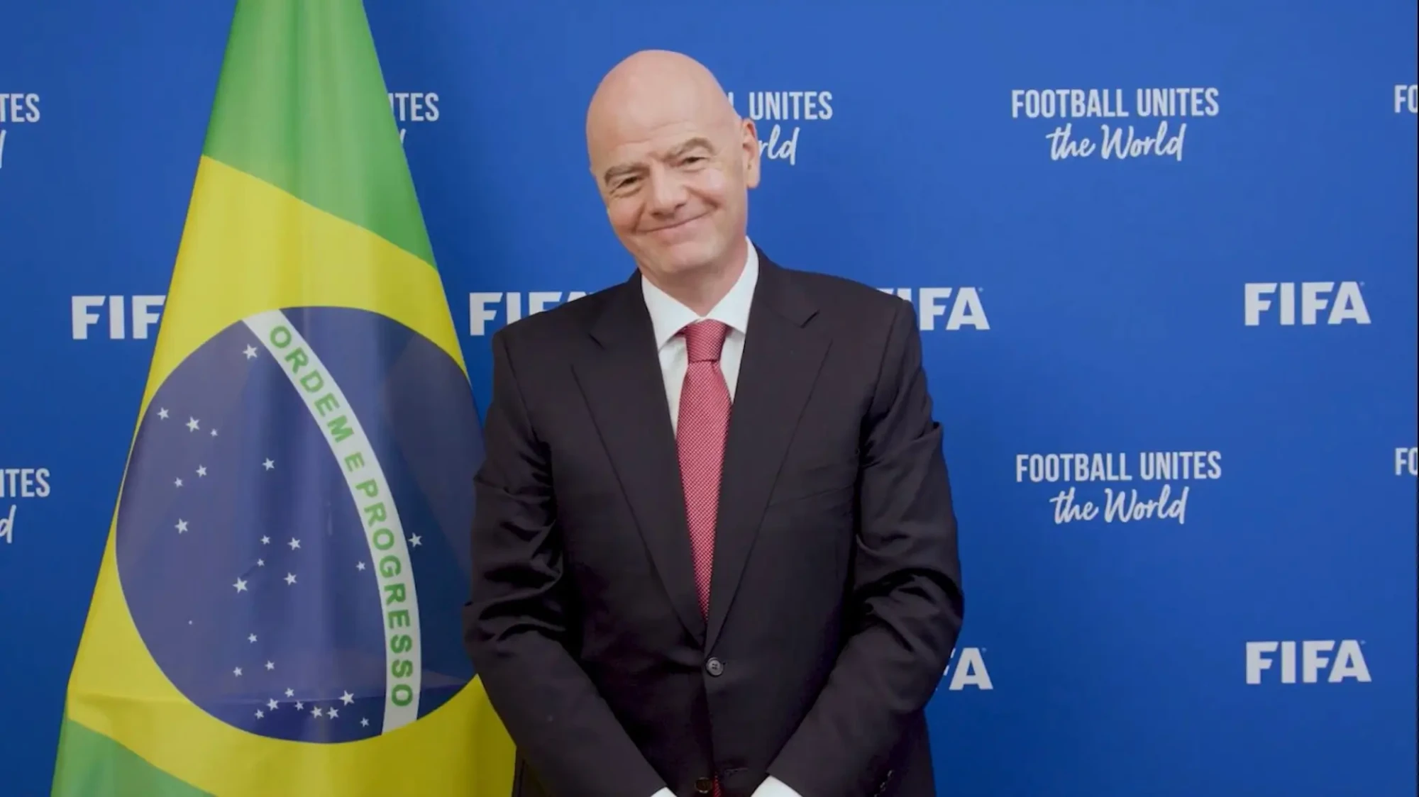 FIFA é alvo de denúncia por preços abusivos de ingressos para a Copa