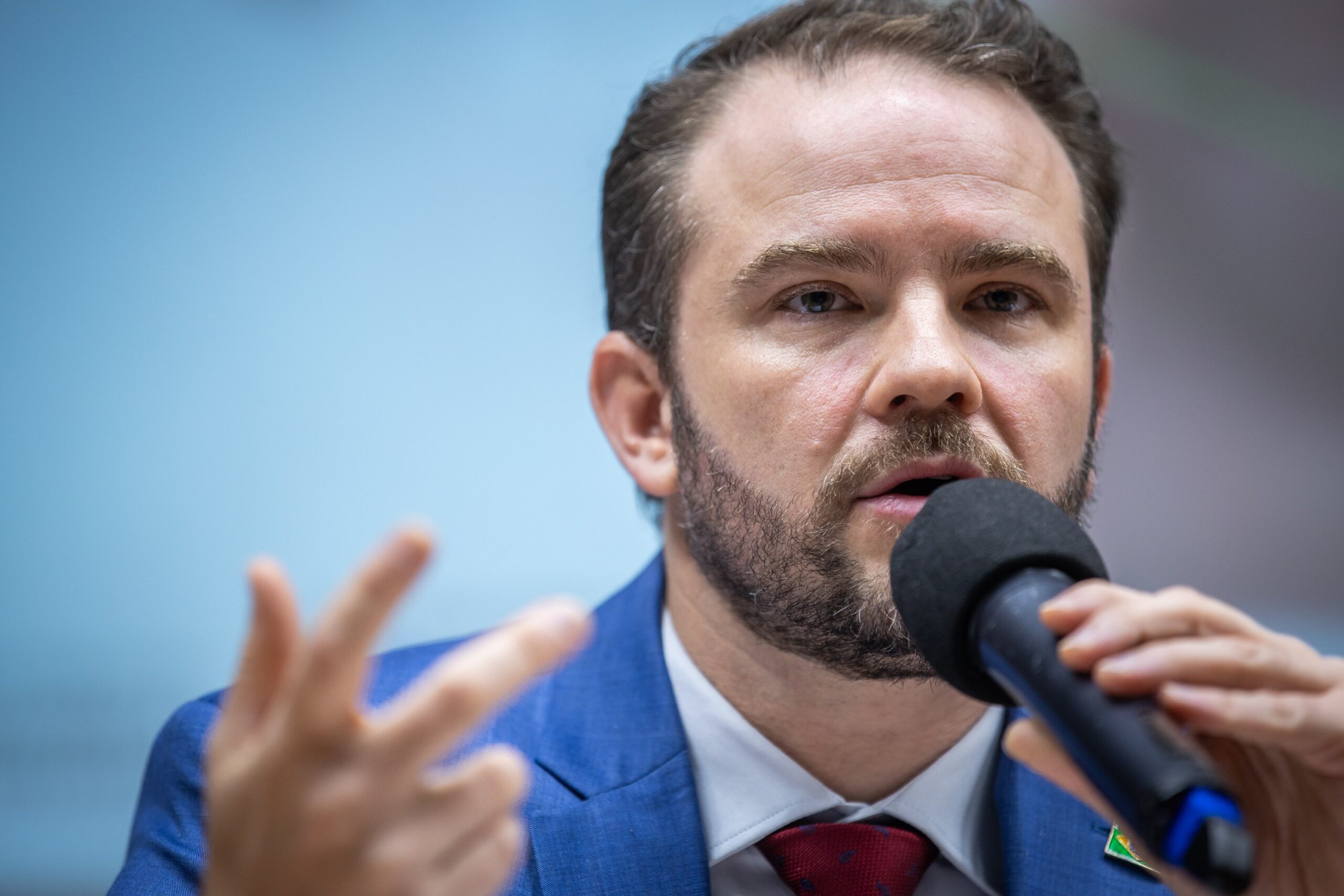 Governo federal propõe nova subvenção a importadores de diesel; auxílio de R$ 1,20 por litro