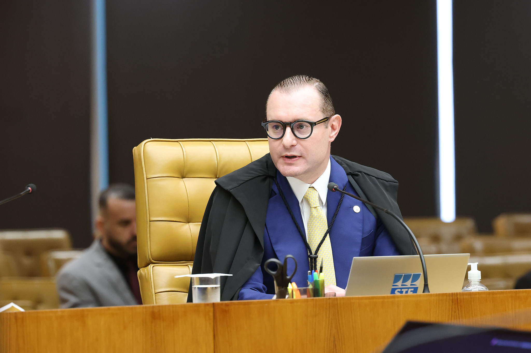 Zanin encerra ação contra efeitos da Magnitsky sobre Moraes