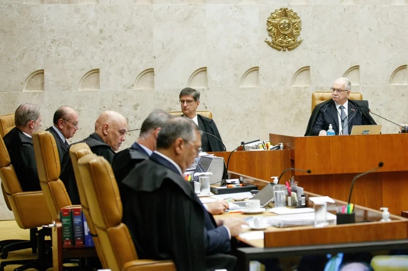 STF veta auxílios natalinos, de alimentação e de moradia a juízes e Ministério Público