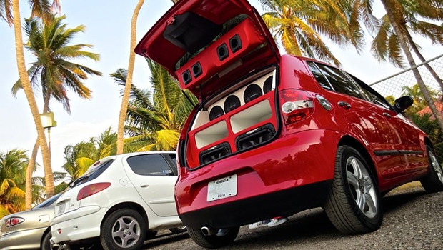 Vereadores devem votar projeto que regula eventos com som automotivo em Goiânia