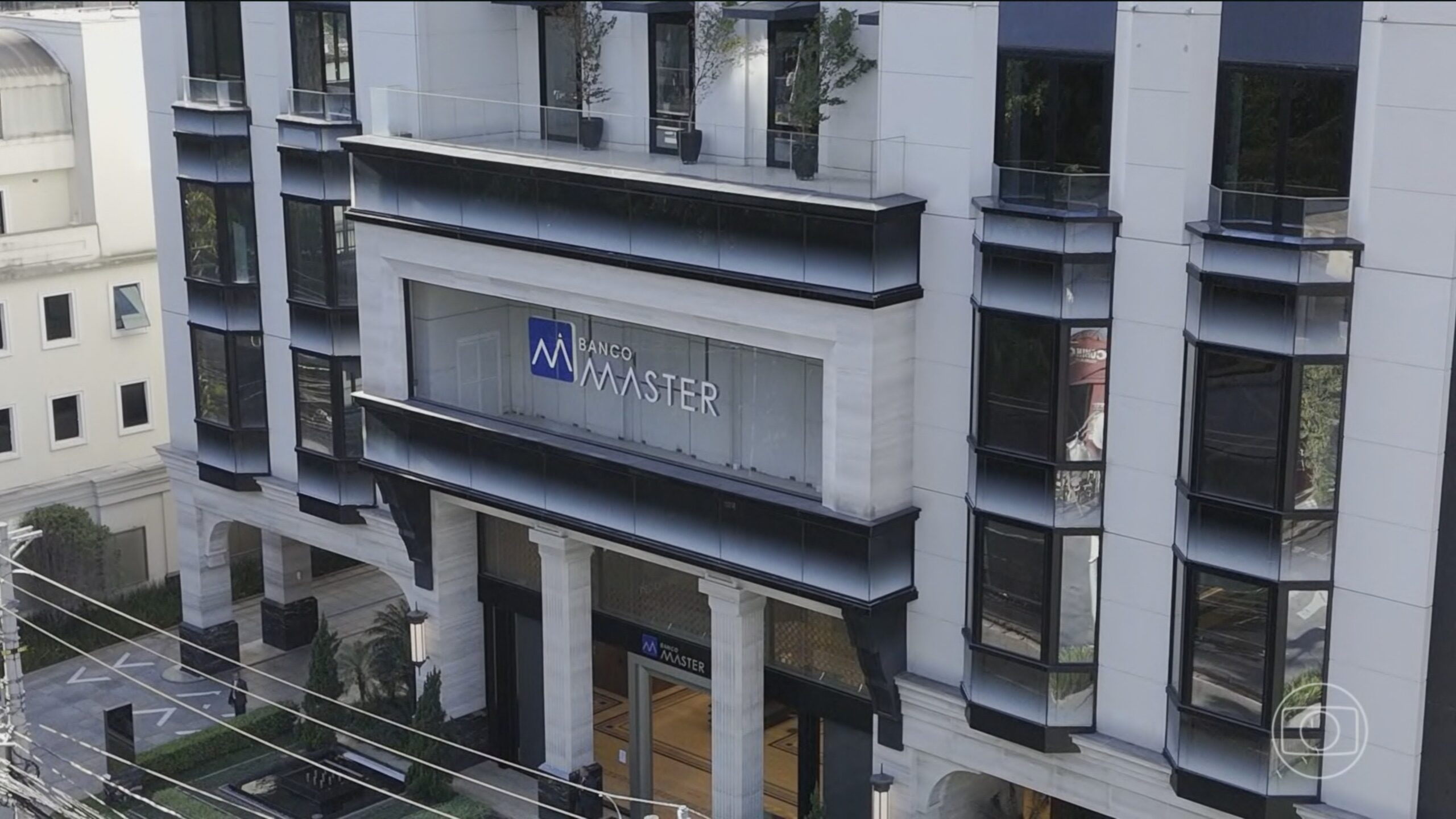 Senadores recorrem ao STF para assegurar instalação da CPI do Banco Master