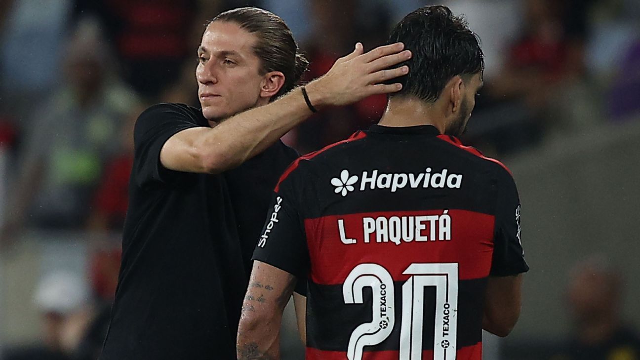 Zico diz que Flamengo não tratou saída de Filipe Luís de maneira adequada e defende Paquetá