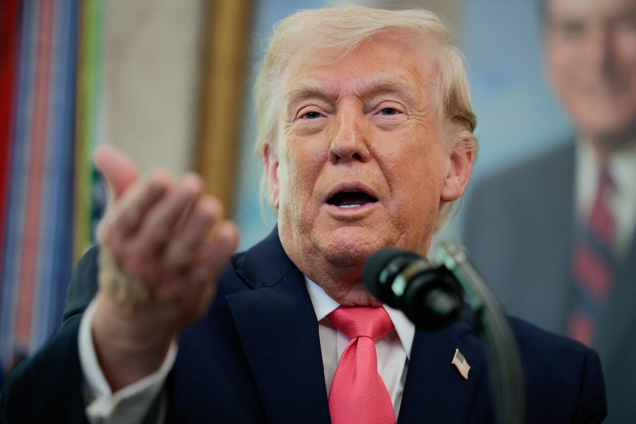 Trump diz que Irã deu ‘grande presente’ aos EUA no setor de petróleo e gás