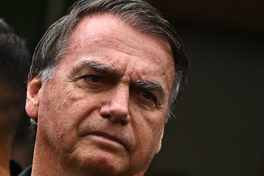 Moraes converte prisão de Bolsonaro em domiciliar por 90 dias