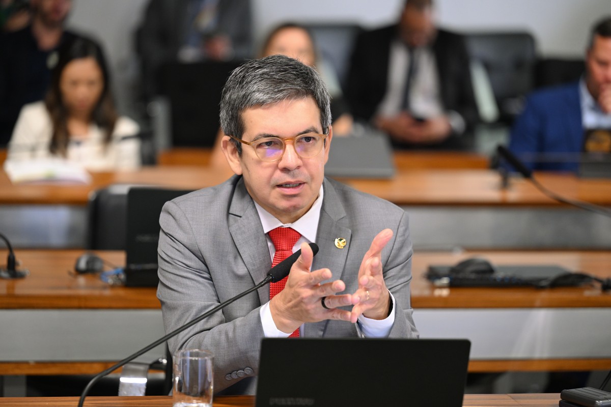 Câmara aprova projeto que estabelece exceções às regras fiscais em 2026