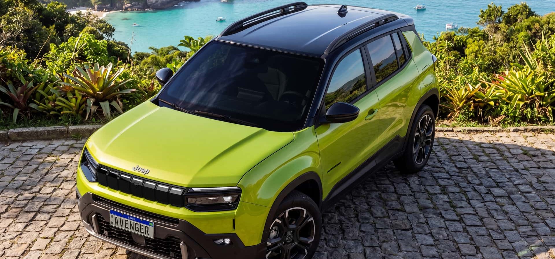 Jeep Avenger 2027 nacional: interior adaptado ao Brasil revela estratégia de mercado e inovações para conquistar consumidores