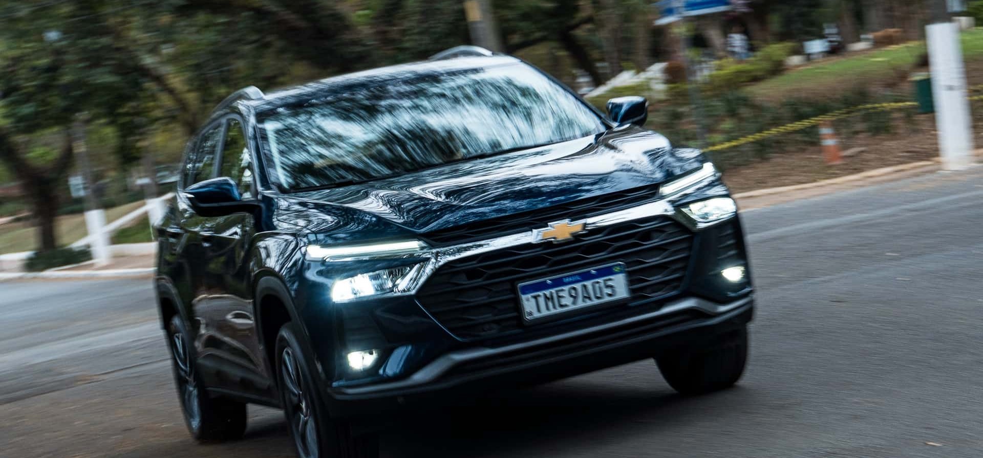 Chevrolet Tracker 2027: frenagem autônoma e stop-start chegam para revolucionar o SUV compacto