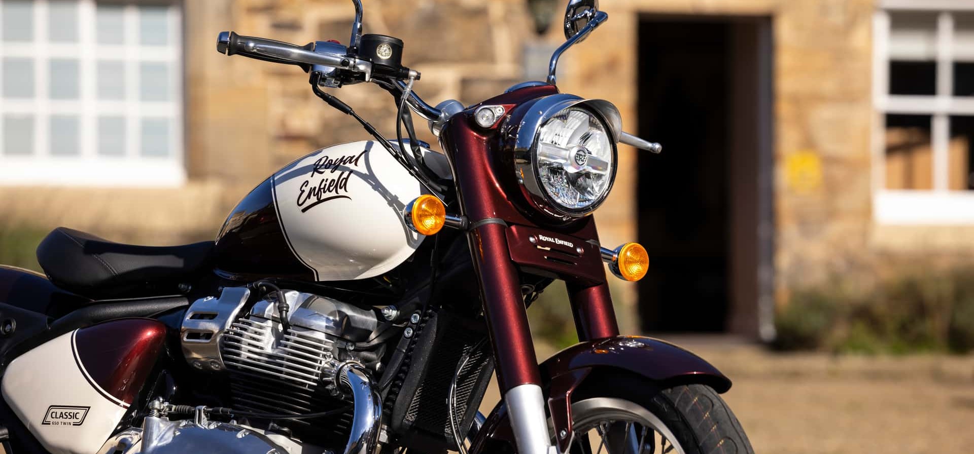 Royal Enfield mira o mercado global com fábrica bilionária na Índia e plano para dominar as médias cilindradas