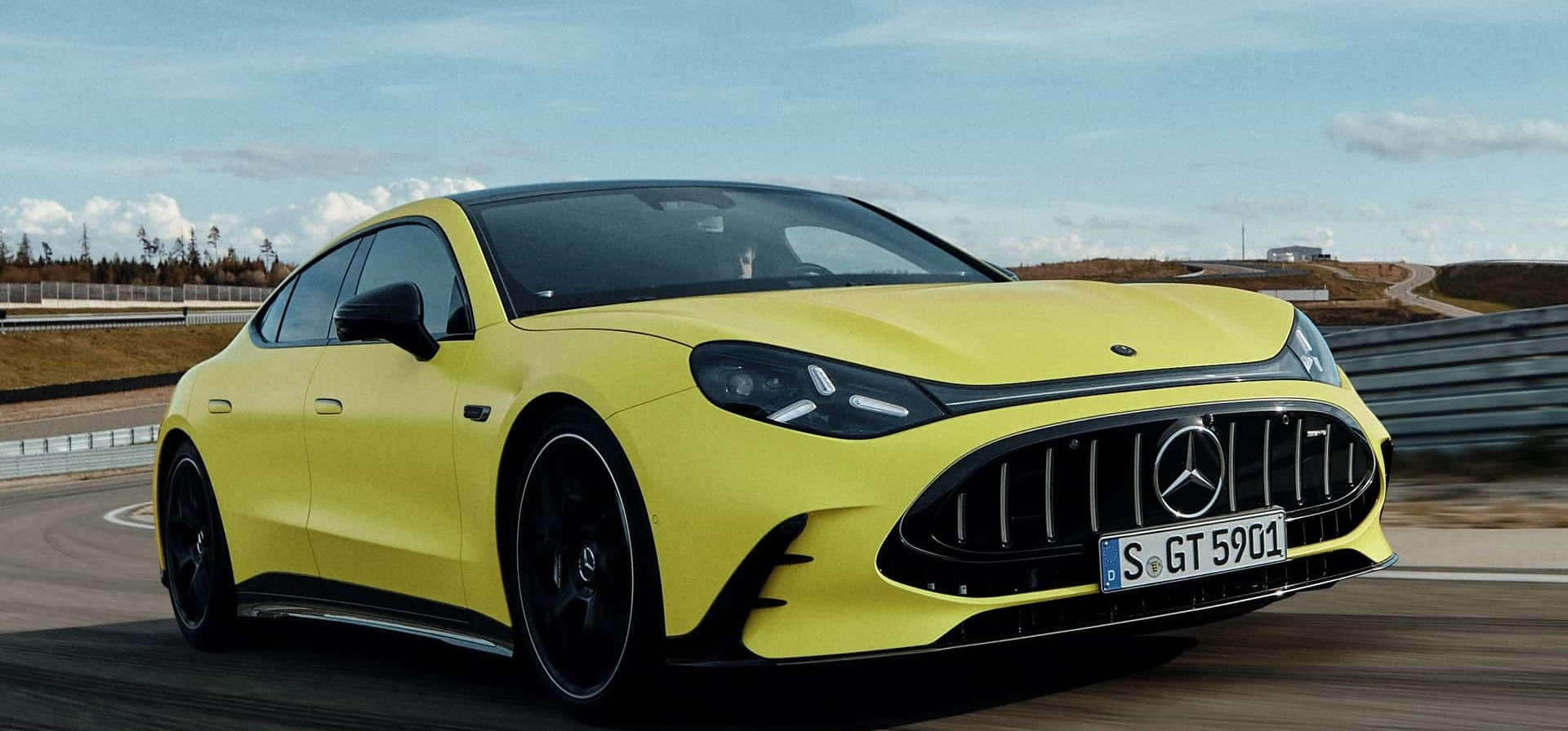 Mercedes-AMG GT 4 Portas 2026 abandona V8 histórico e se torna 100% elétrico com 1.100 cv