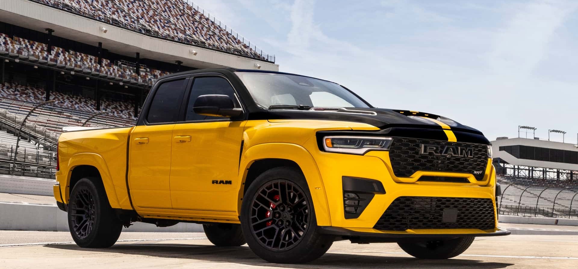 Ram 1500 Rumble Bee: A picape que desafia o mercado com 787 cv e DNA de muscle car