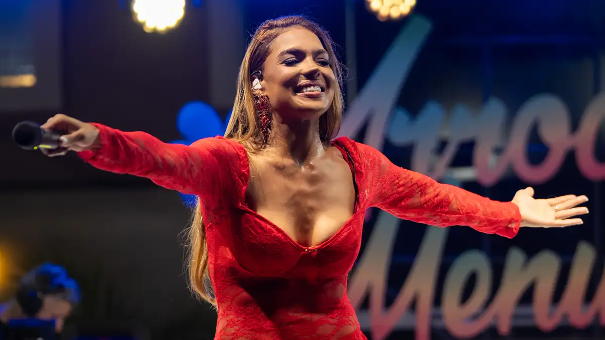 Tays Reis faz estreia bombástica com ‘Arrocha Menina – Ao Vivo em Salvador’ e reafirma paixão pelo ritmo