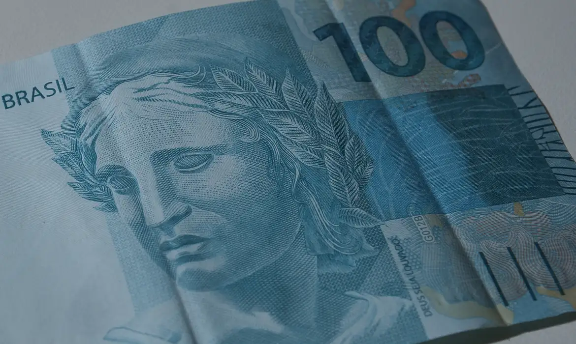 FGTS pode abater até R$ 1 mil em dívidas pelo Desenrola 2.0: veja como usar