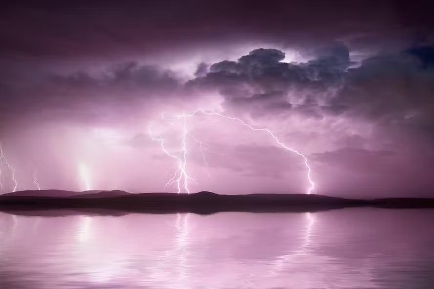 INMET alerta: Chuva de até 100 mm atinge Norte e Nordeste; calor intenso domina Centro-Oeste e Sul