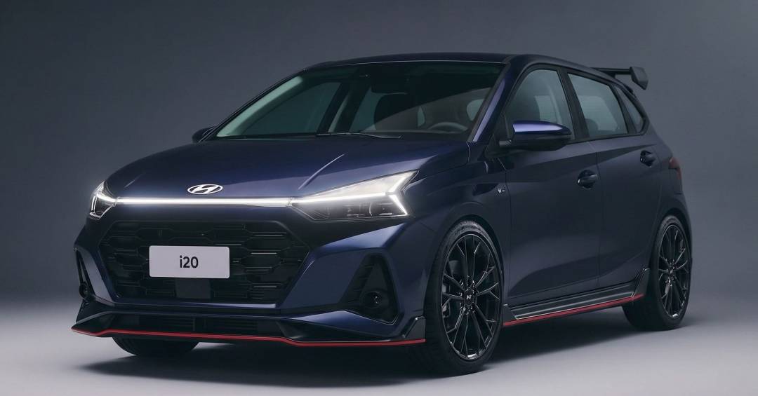 Hyundai i20 N estreia no Brasil com híbrido de 304 cv e foco no público jovem: será o equilíbrio entre esporte e eficiência?