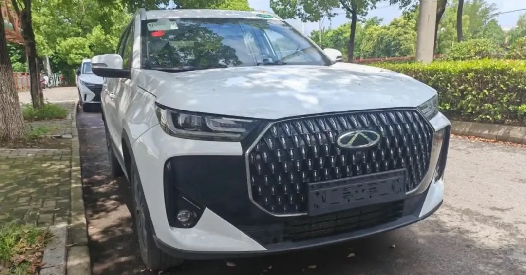 Chery Tiggo 7 HEV chega com 349 cv e mira no Corolla Cross: a revolução híbrida plena sem fio