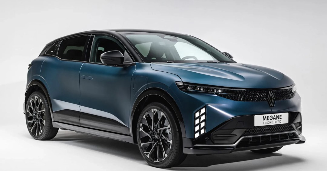 Renault Megane E-Tech 2027 estreia com visual agressivo e autonomia de 499 km: será o suficiente para brigar com BYD e chineses?