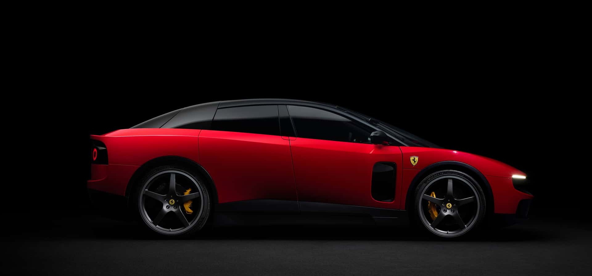 Ferrari desmente boato: Luce não é obrigatória para manter status de cliente premium