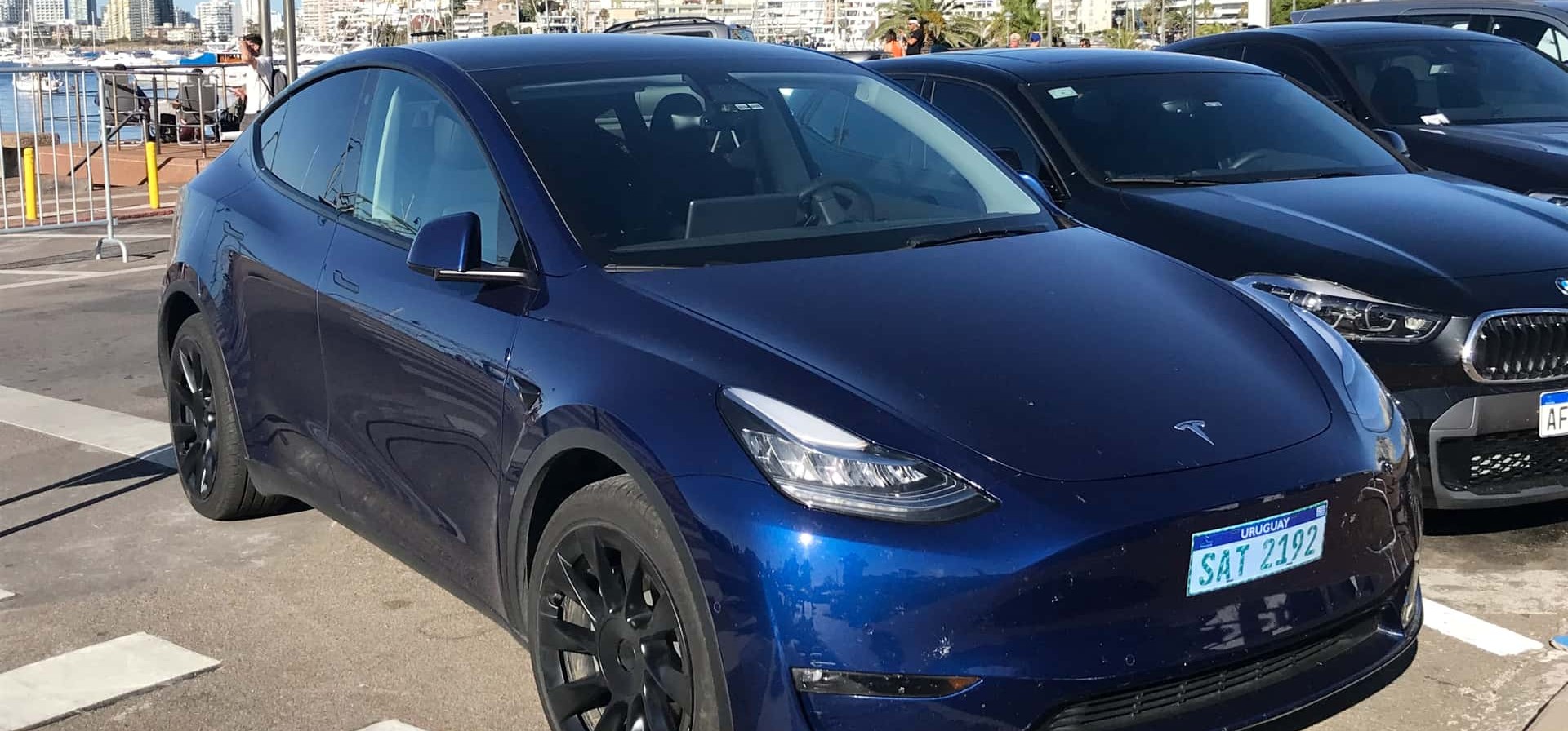 Tesla avança no Mercosul: chegada oficial ao Uruguai e Argentina marca nova estratégia global
