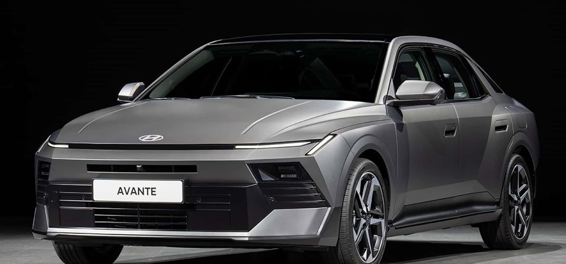 Hyundai Elantra 2027 estreia com design futurista e mudanças radicais no Salão de Busan