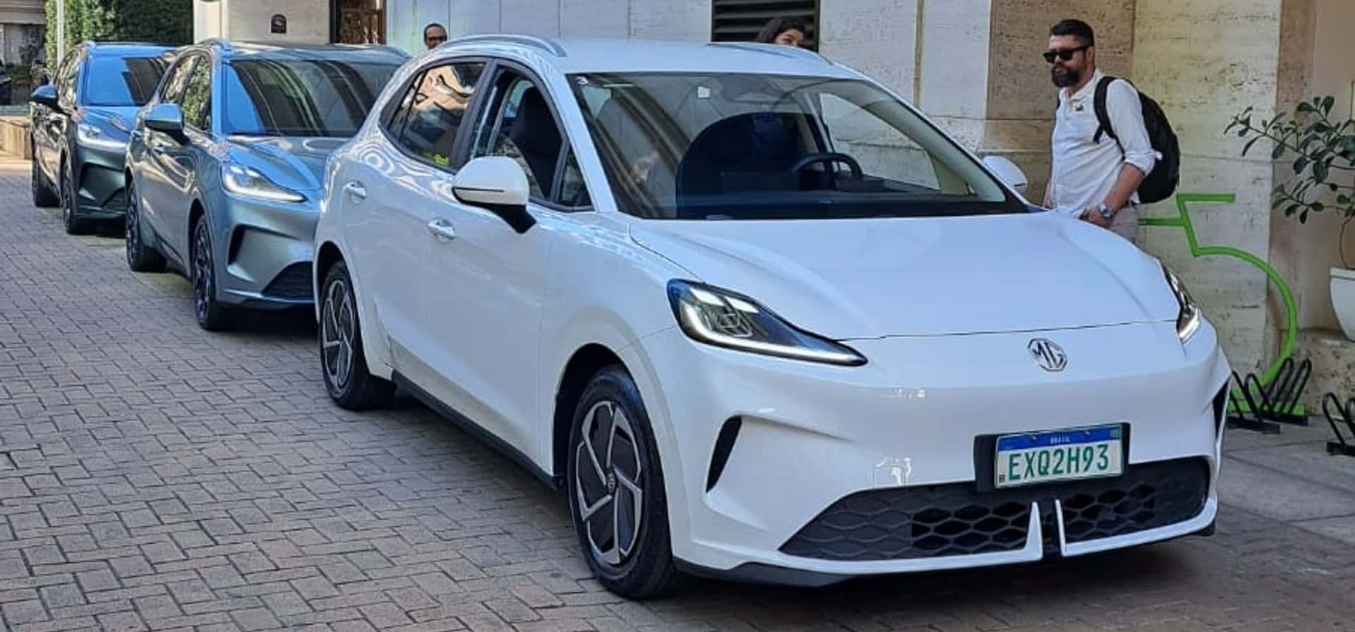 MG4 Urban chega com pré-venda no Brasil: elétrico mais barato da marca promete autonomia de até 358 km