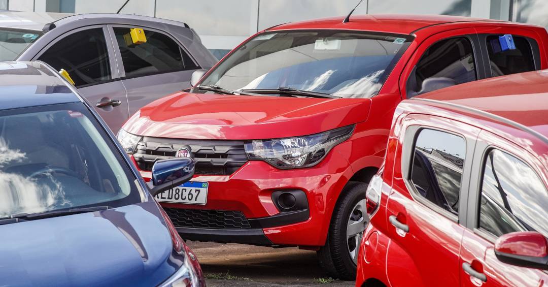 Move Brasil: crédito para taxistas e motoristas de aplicativo trava no BNDES; menos de 5% dos pedidos são aprovados