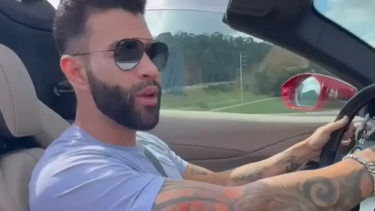 Gusttavo Lima exibe coleção de R$ 7 milhões e garagem recheada: Rolls-Royce, Ferrari e Lamborghini no auge do sertanejo