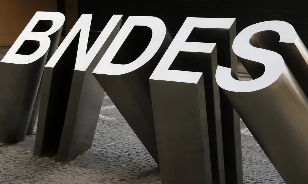 BNDES libera R$ 72 bilhões para Plano Safra 2026/27 com juros reduzidos e foco em agricultura familiar