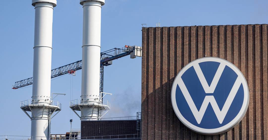 Volkswagen anuncia corte radical: metade dos modelos fora até 2030 e até 100 mil empregos em risco