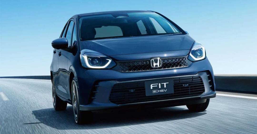 Honda Fit completa 25 anos no Japão com versão Z e hibridação reforçada