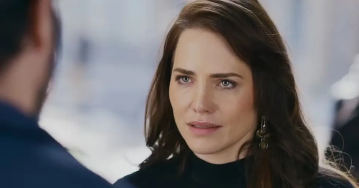 Adriana encontra fortuna de ex-marido em ‘Quem Ama Cuida’ e acelera busca por vingança na reta final da novela