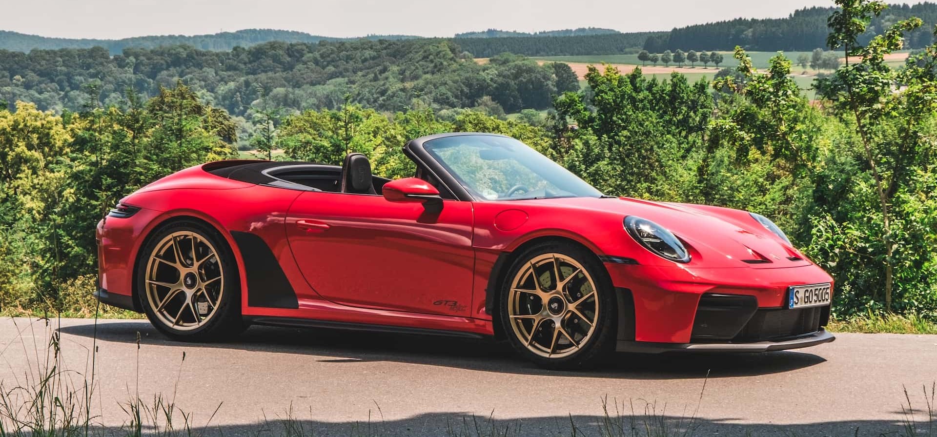Porsche 911 dispara em vendas e joga luz sobre o desafio dos elétricos: o que a Porsche aprendeu com o Taycan?