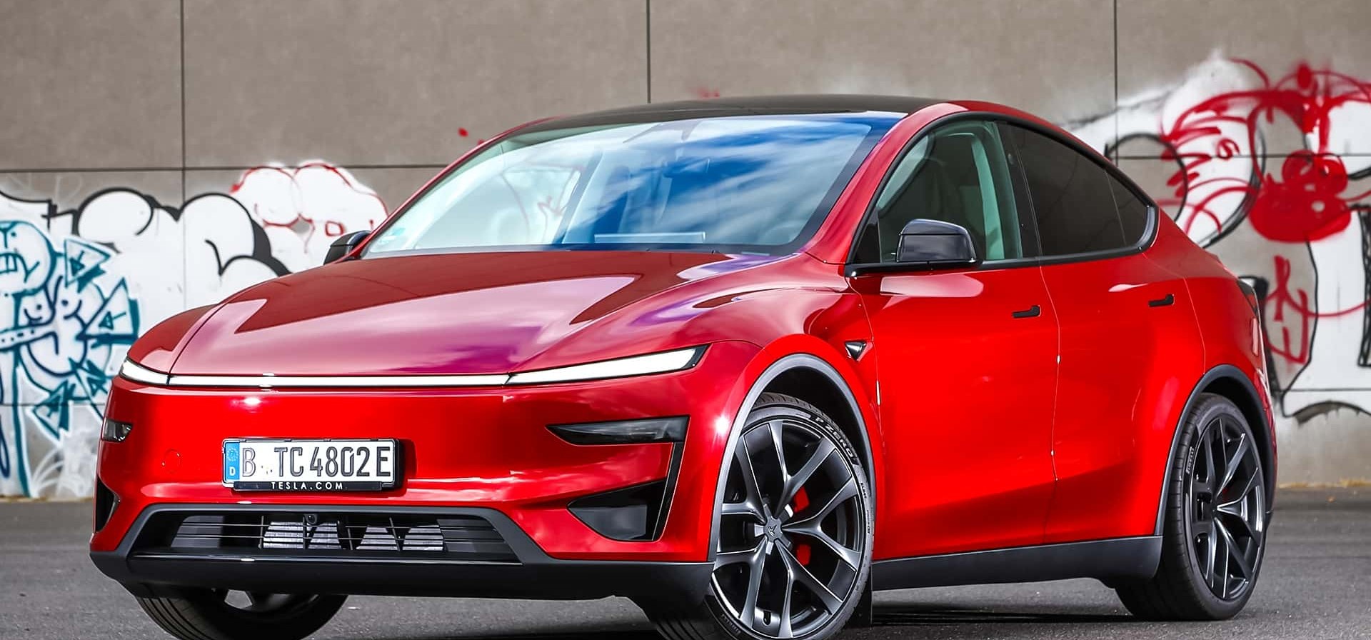 Tesla dispara 300% no mercado alemão e BYD avança: a revolução elétrica que abala a Volkswagen
