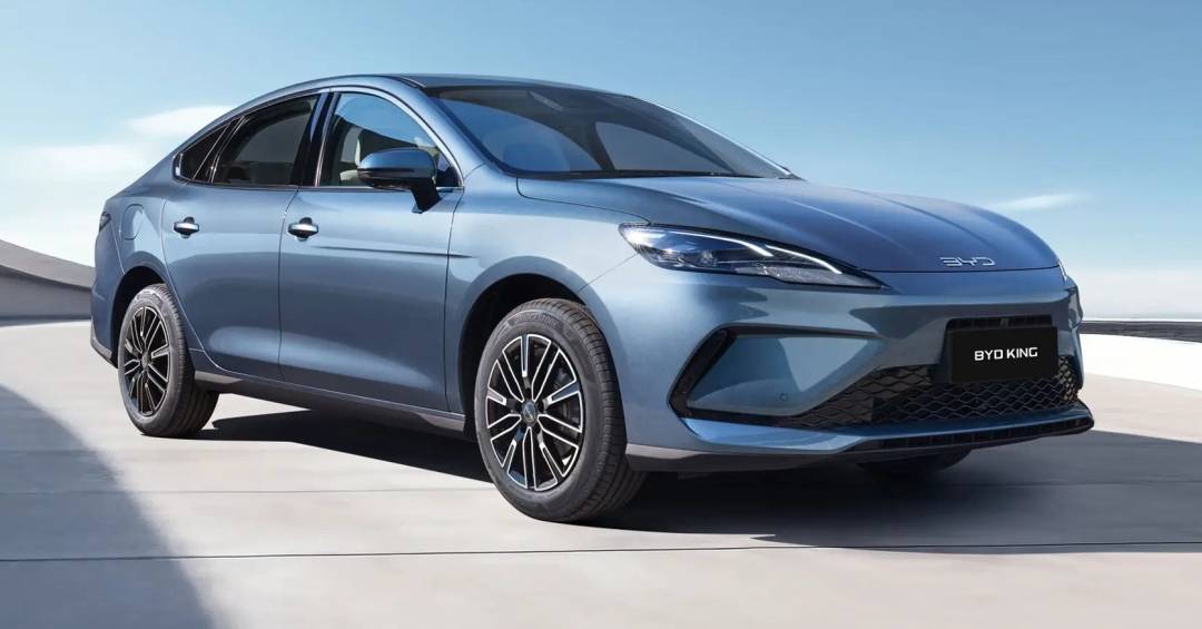 BYD King 2027 chega ao Brasil com híbrido avançado: autonomia de 1.680 km e ADAS nível 2