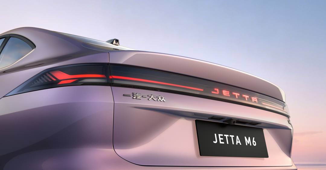 Jetta M6 chega como primeiro sedã elétrico da marca: dois motores, 194 cv e ambição de reverter queda na China