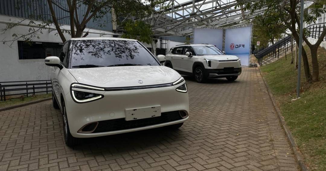 Chegada da chinesa DFM ao Brasil: dois elétricos com garantia de 7 anos já chegam em agosto