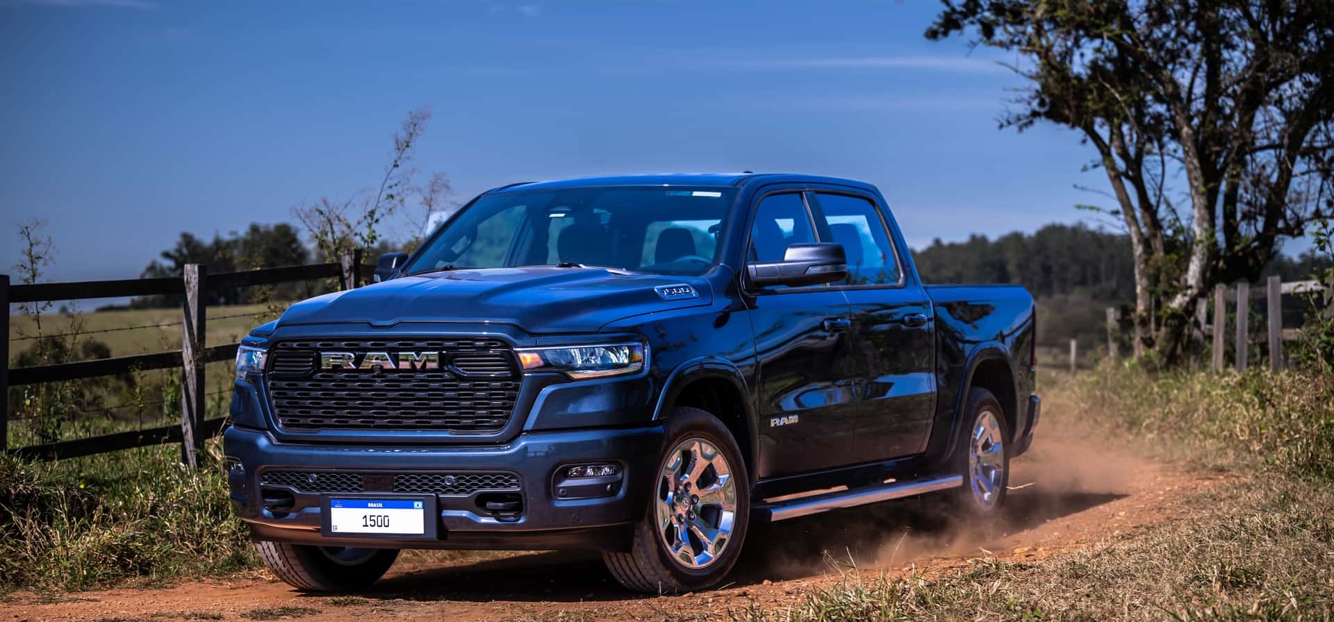 RAM 1500 Bighorn: a picape full-size mais rápida do Brasil chega por R$ 449.990 com motor biturbo de 426 cv