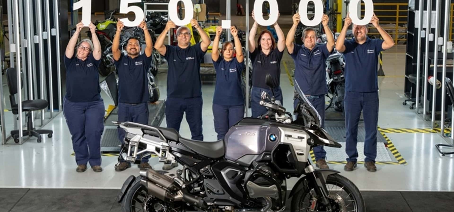 BMW Motorrad comemora 150 mil motos produzidas em Manaus: marco de uma década de pioneirismo brasileiro